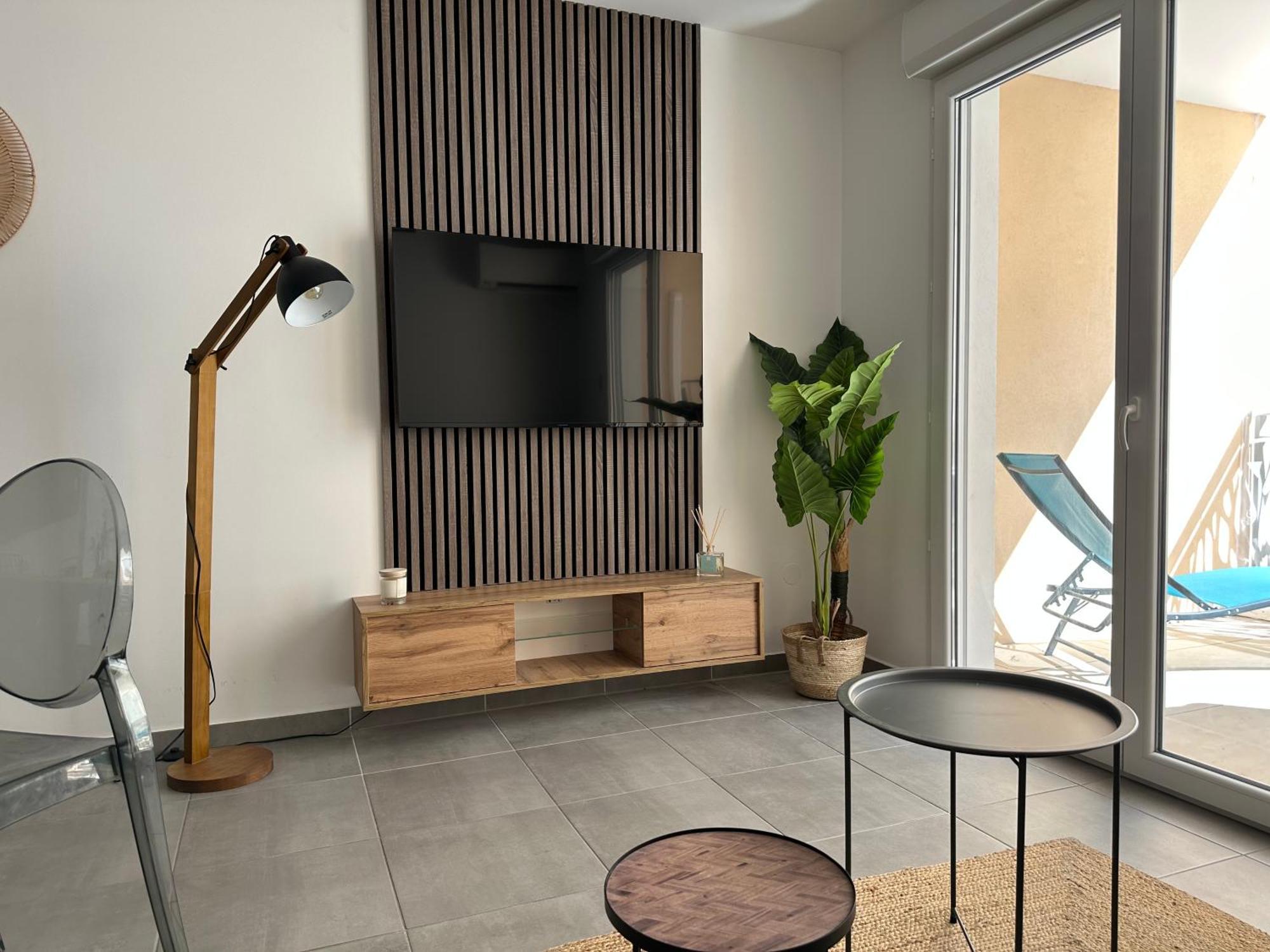 Apartment Bel Au Calme Avec Parking Menton